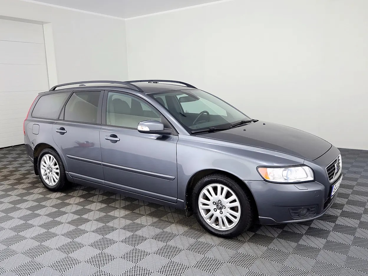 Volvo V50