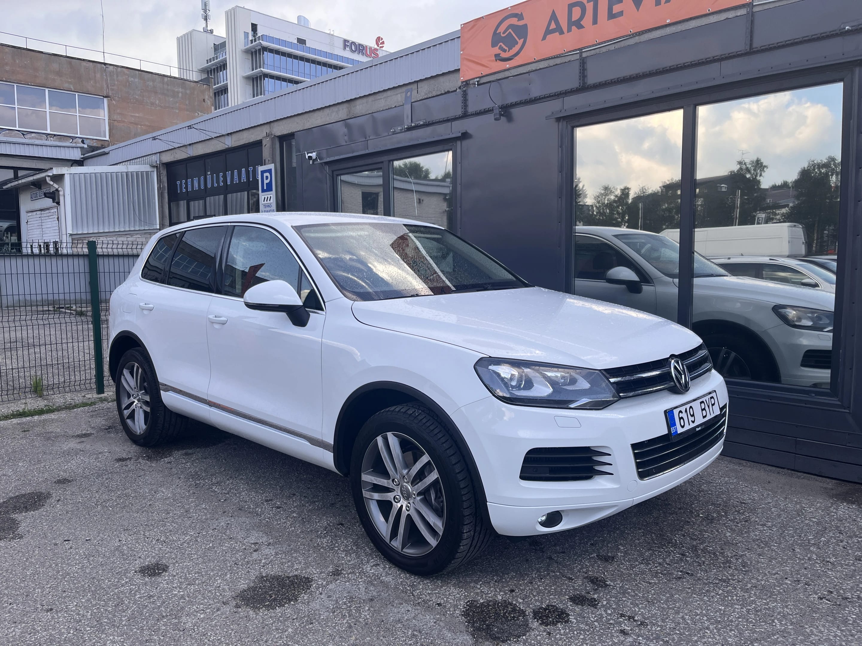 Volkswagen Touareg