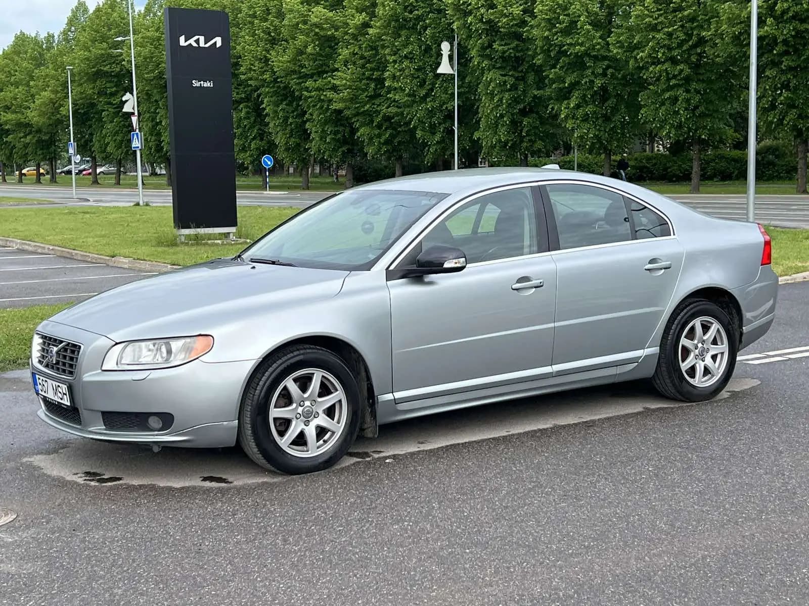 Volvo S80