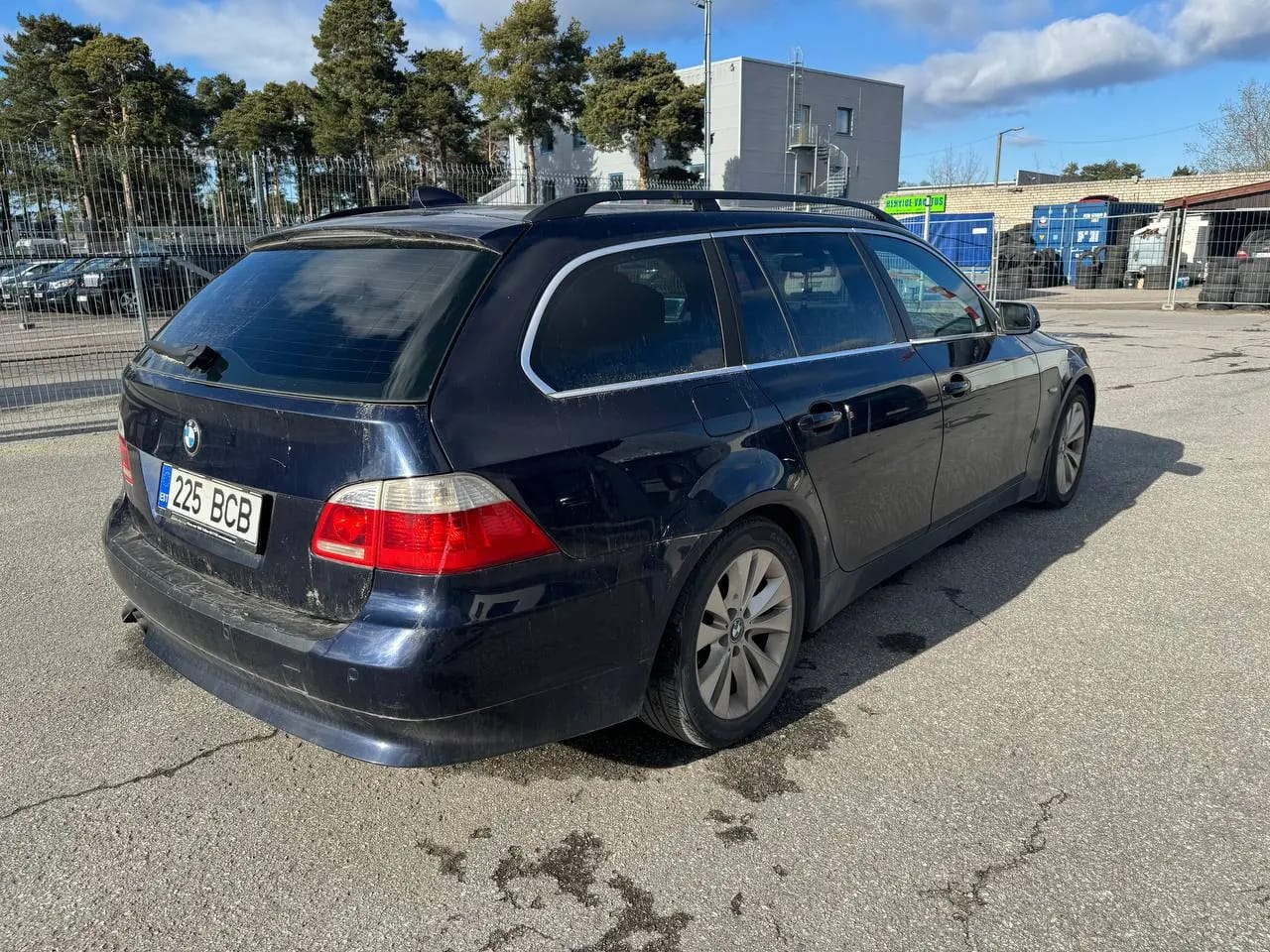 BMW 525