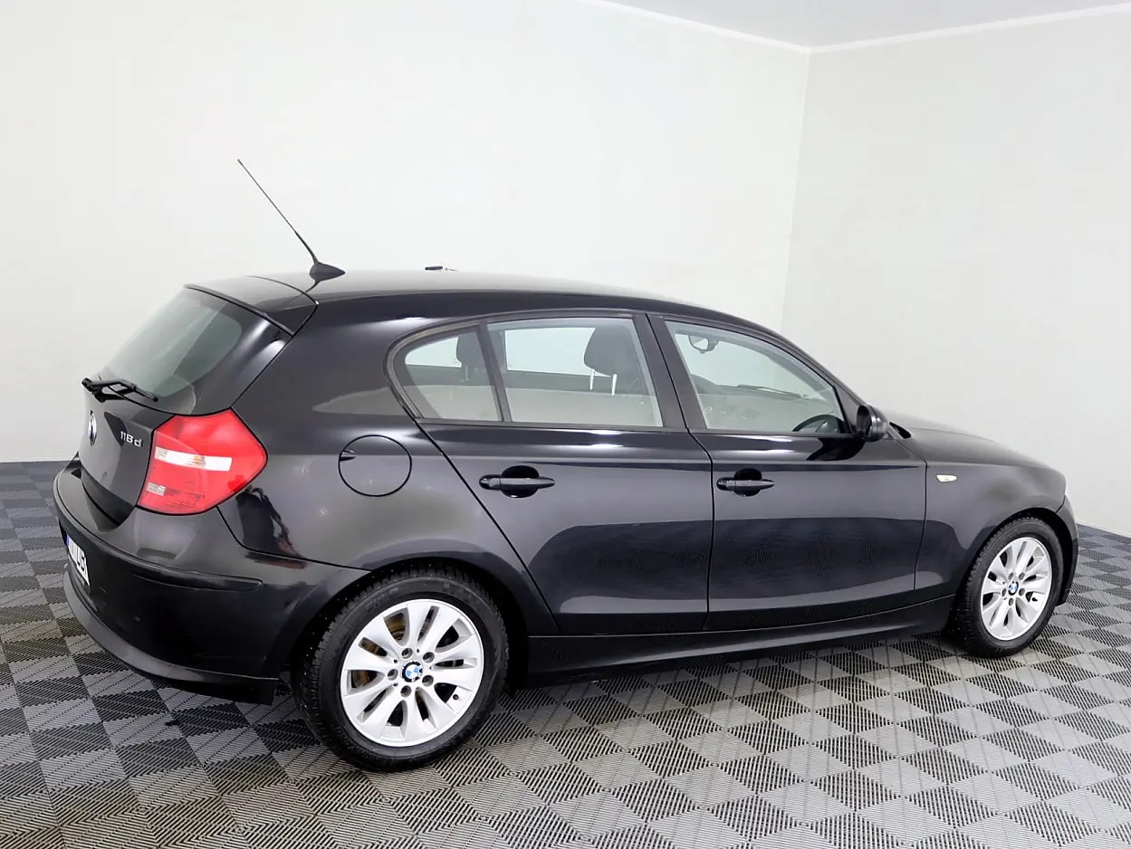 BMW 118