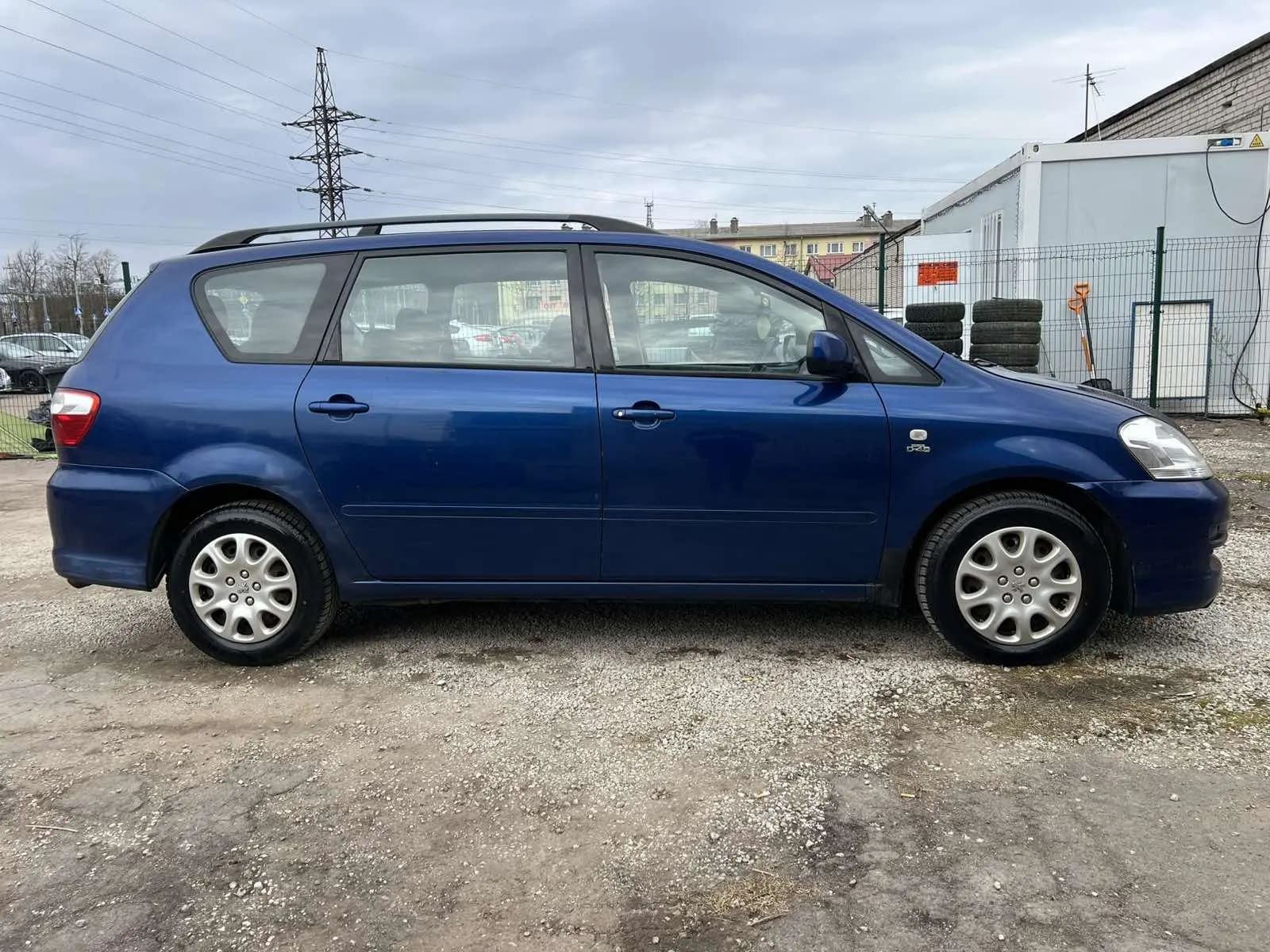 Toyota Avensis Verso
