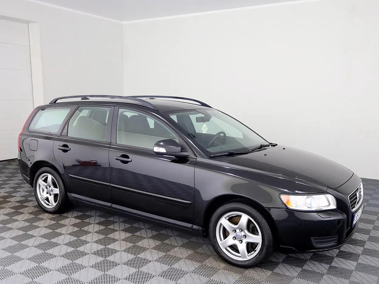 Volvo V50