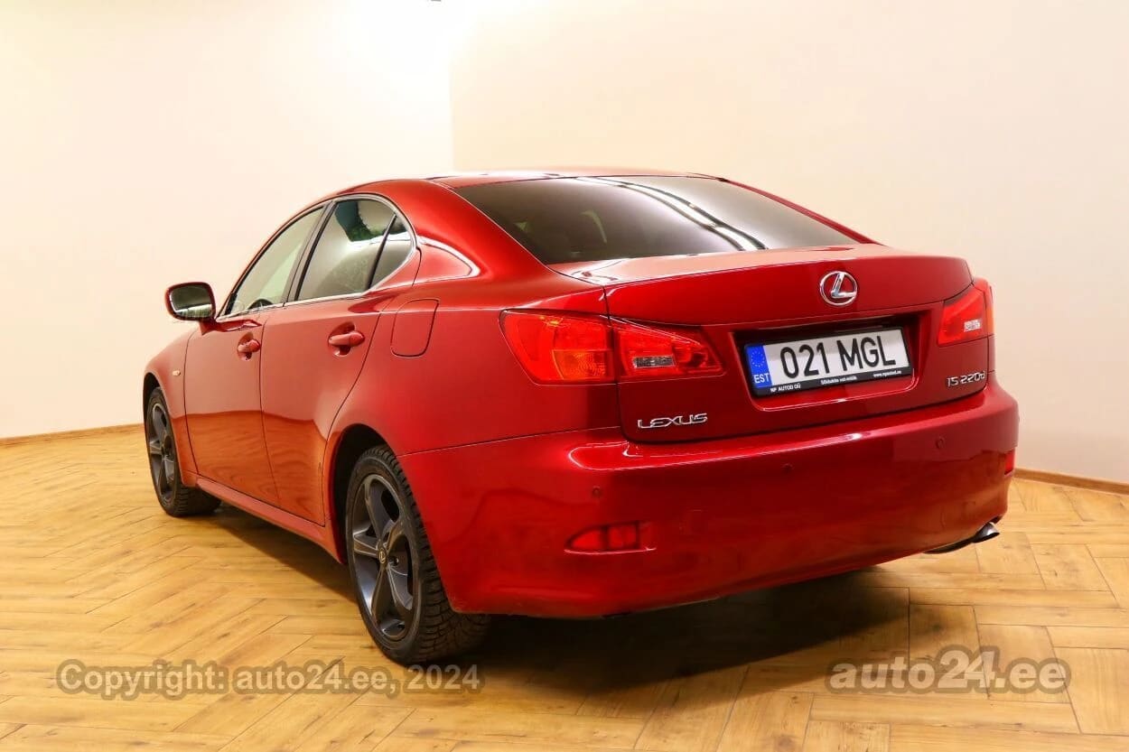 Lexus IS 220
