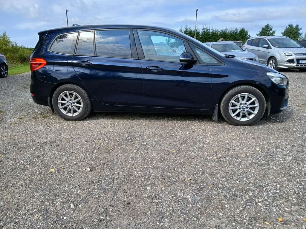 BMW 218