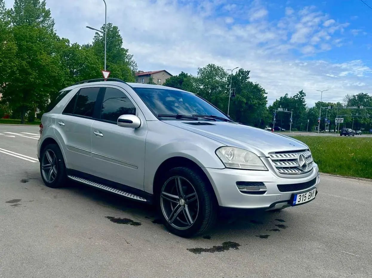 Mercedes-Benz ML 320