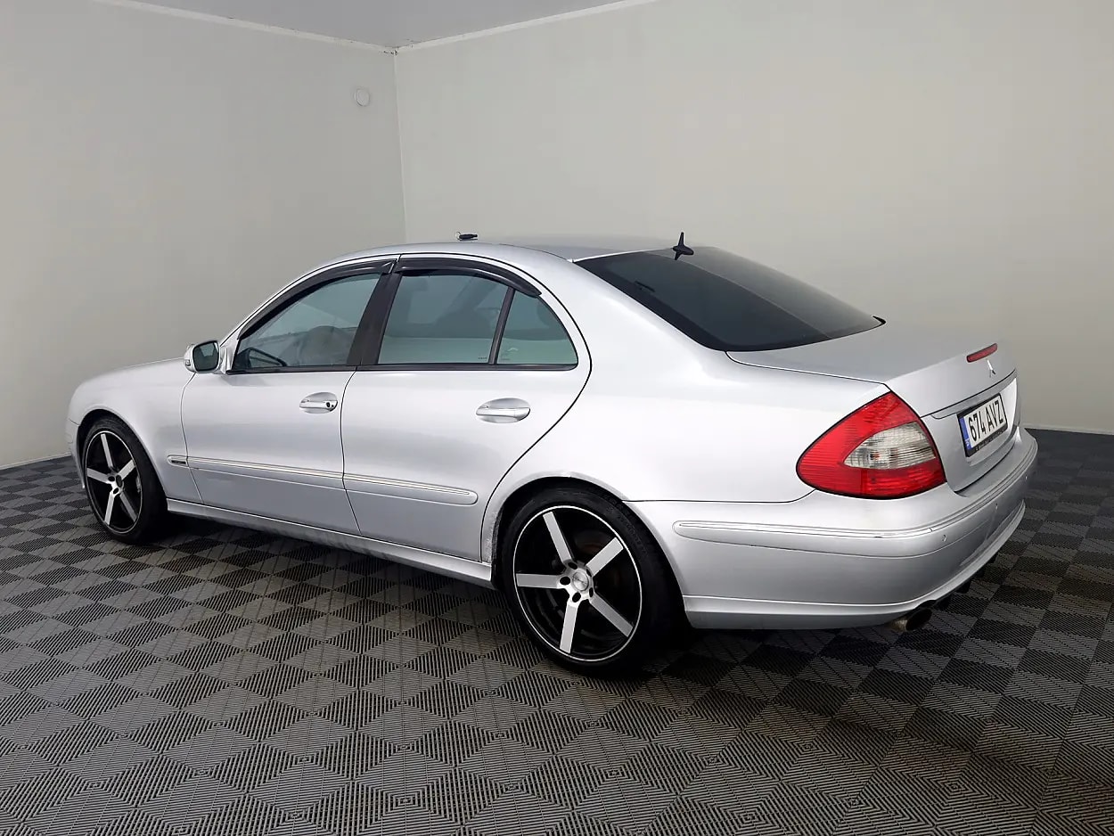 Mercedes-Benz E 280