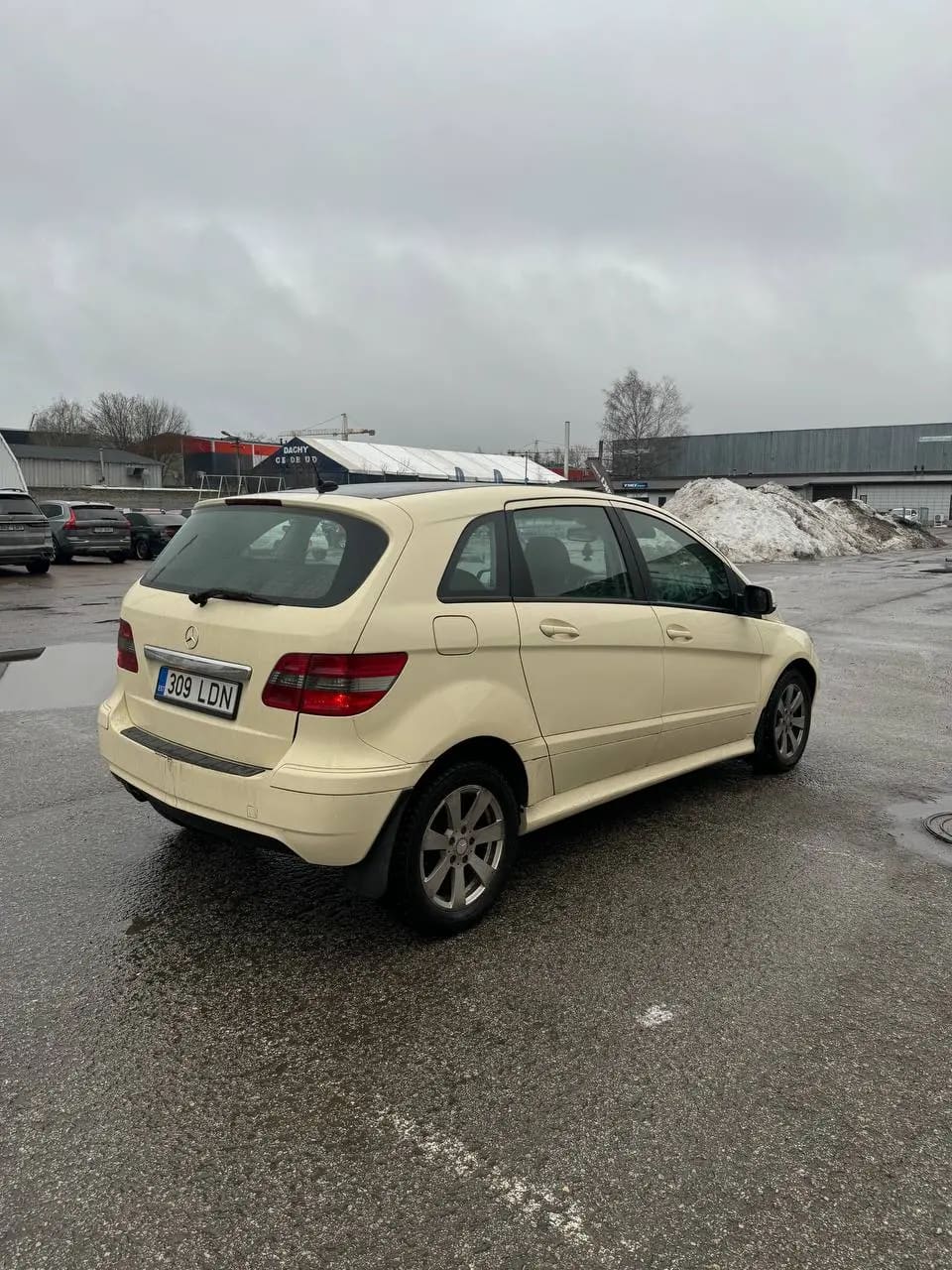 Mercedes-Benz B 170