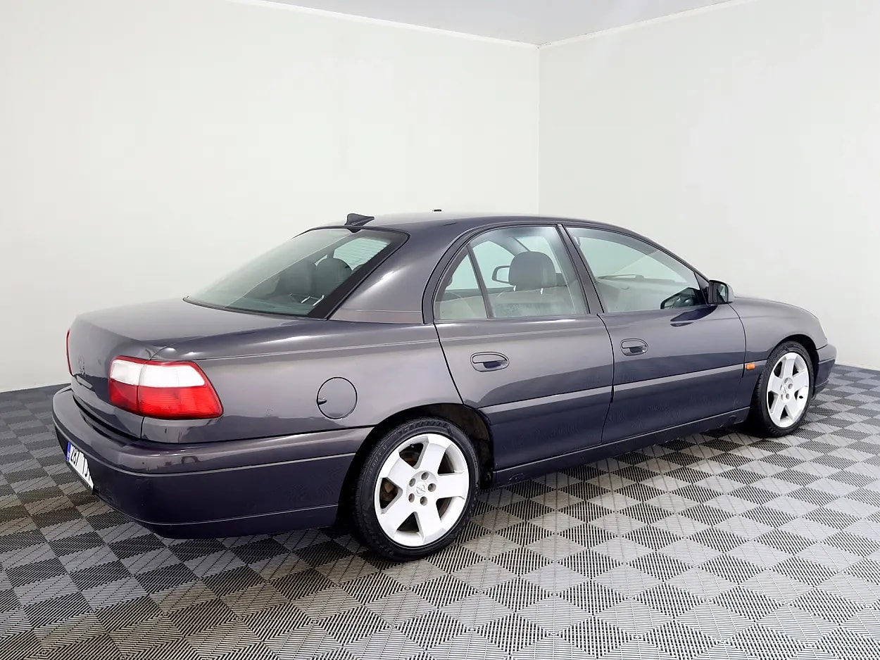 Opel Omega