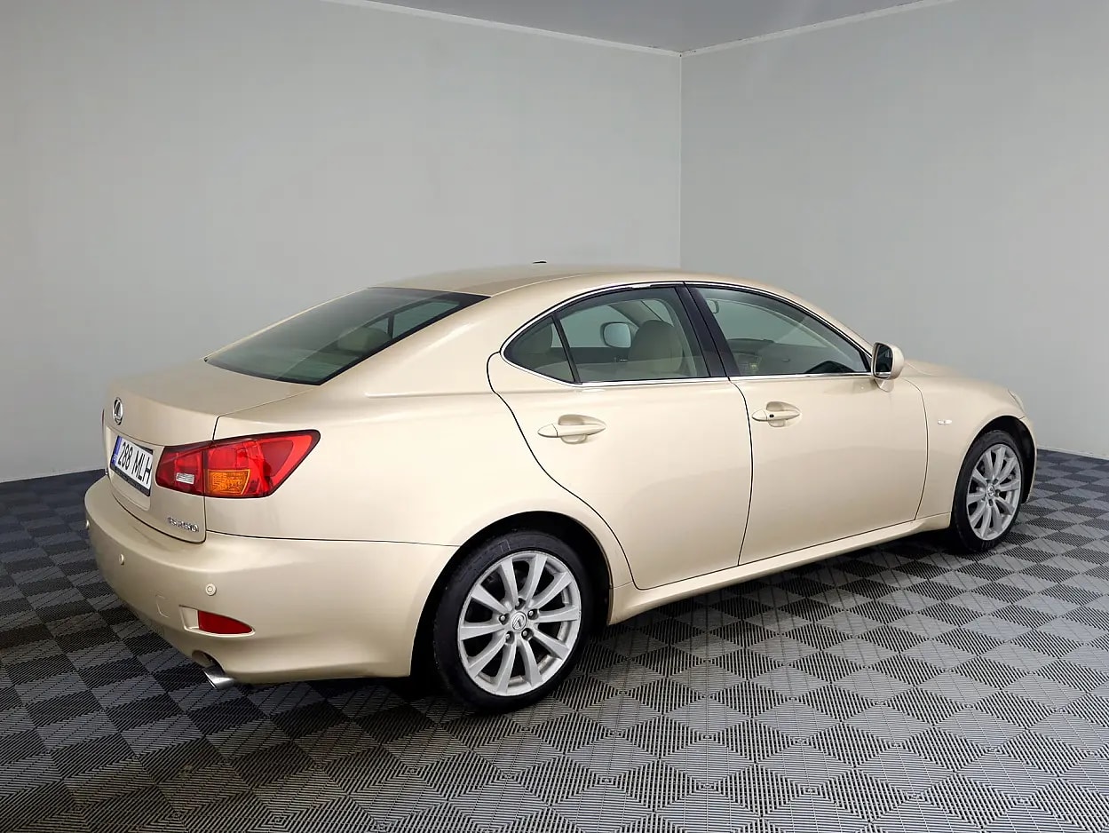 Lexus IS 250
