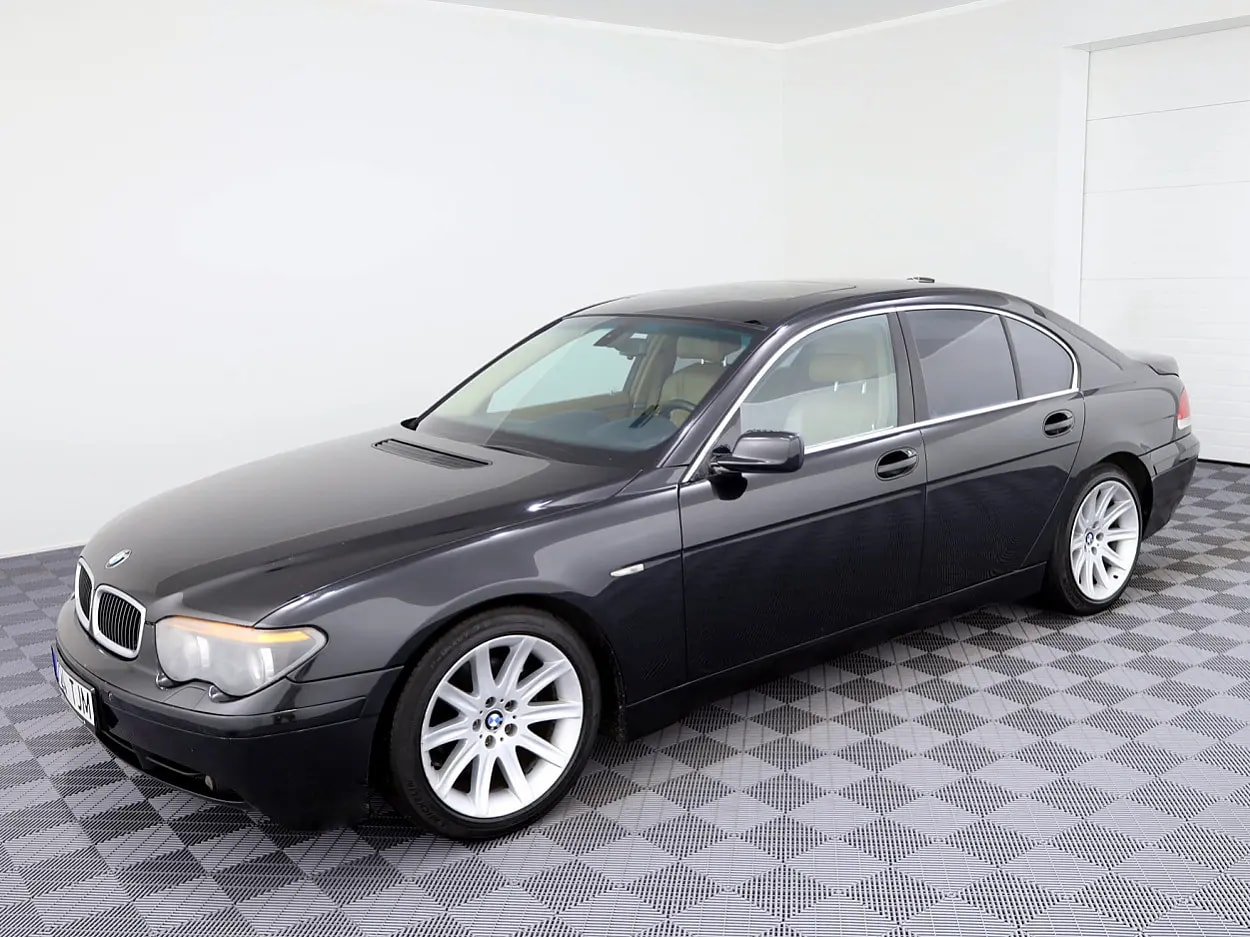 BMW 730