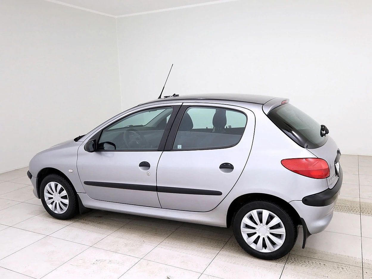 Peugeot 206