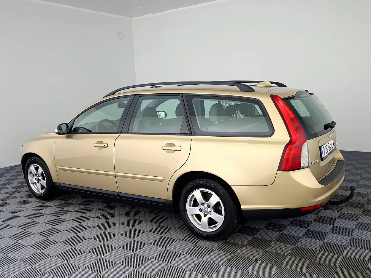 Volvo V50