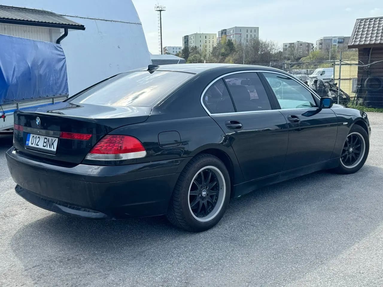 BMW 730