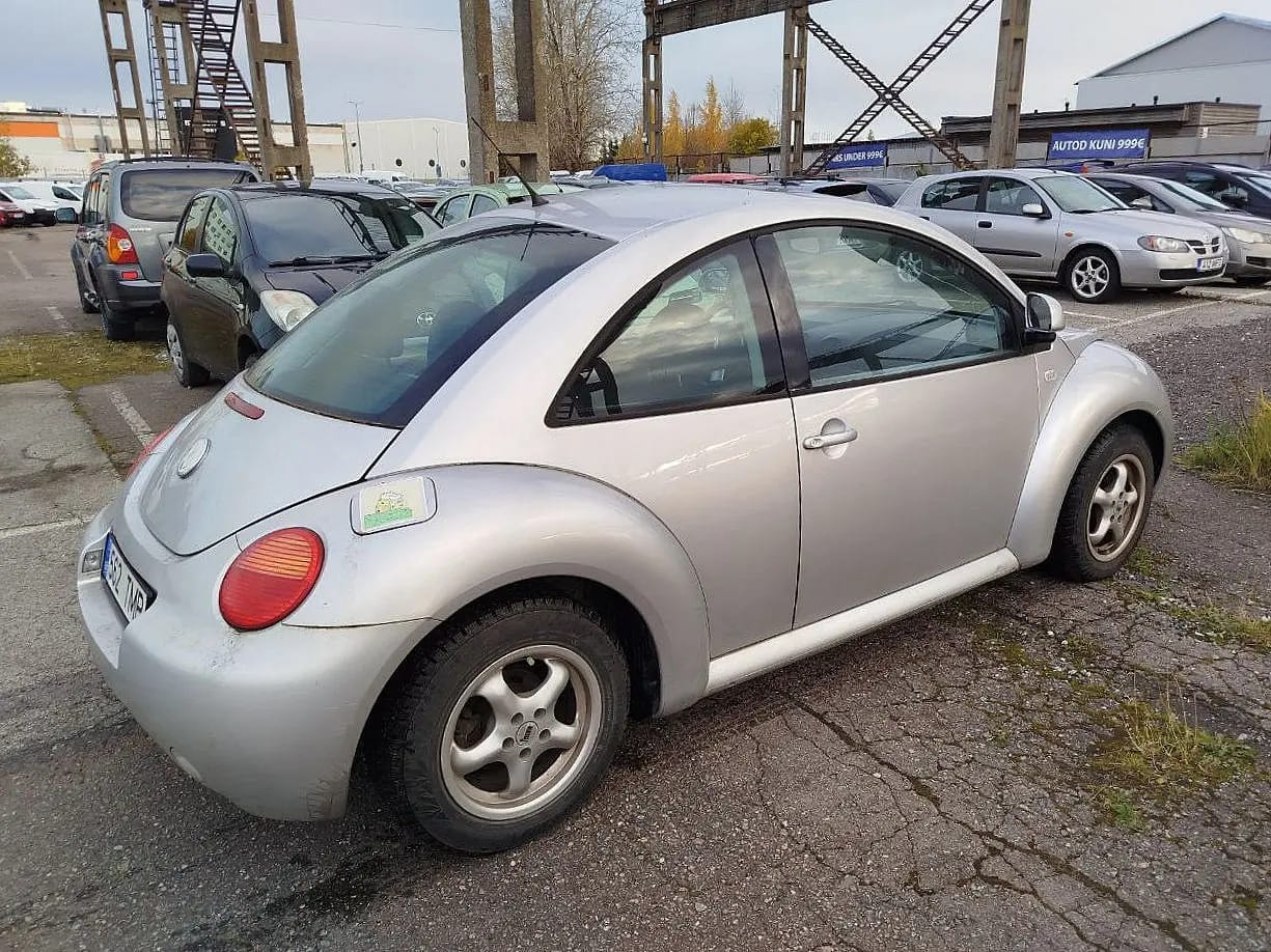 Volkswagen New Beetle