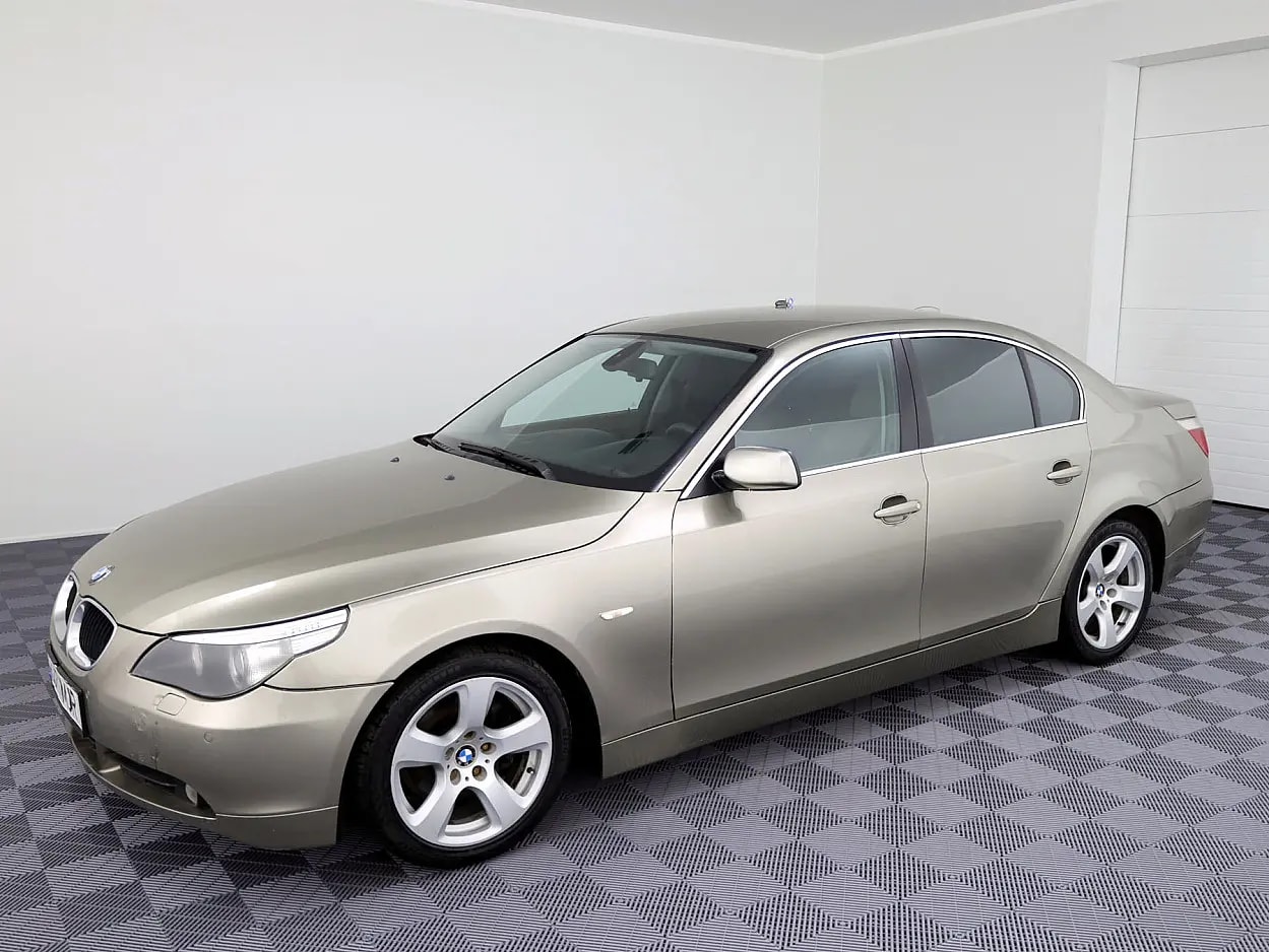 BMW 520