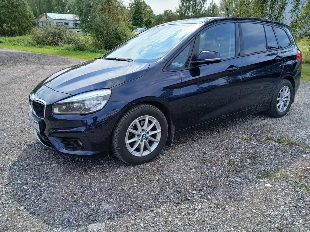 BMW 218