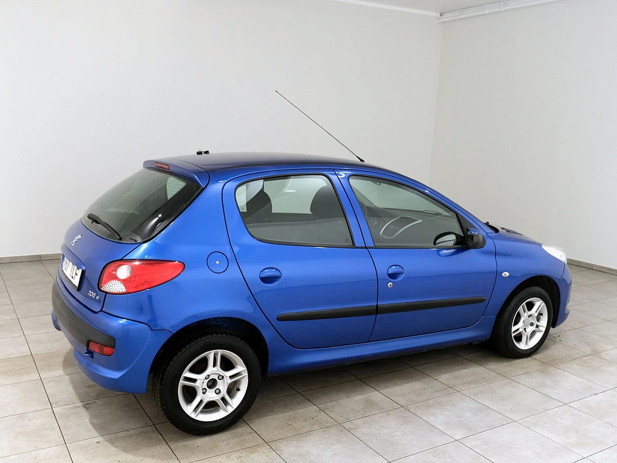 Peugeot 206