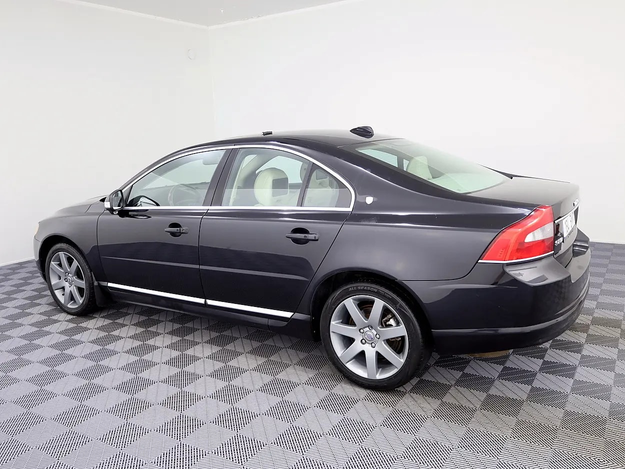 Volvo S80