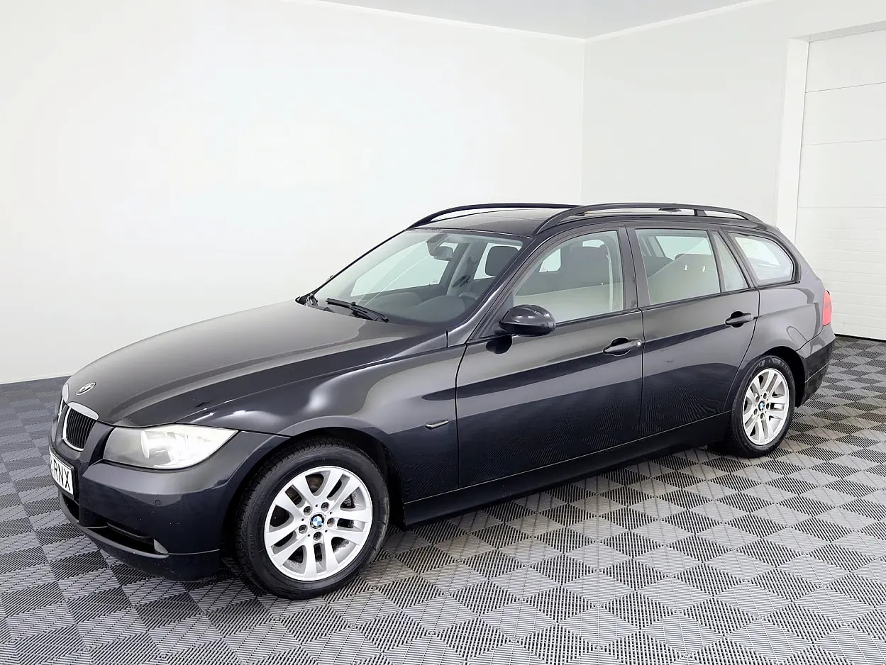BMW 320