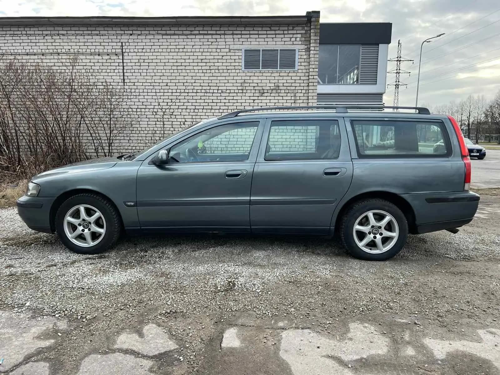 Volvo V70