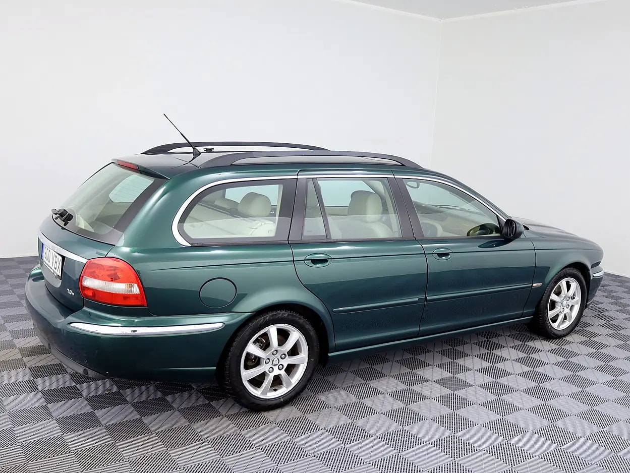 Jaguar X-Type
