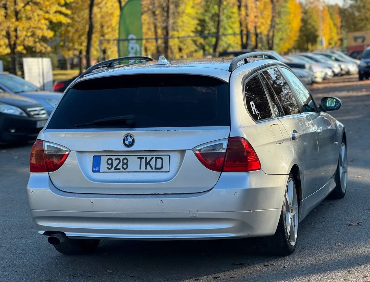 BMW 320