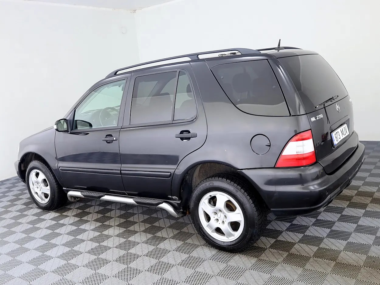Mercedes-Benz ML 270