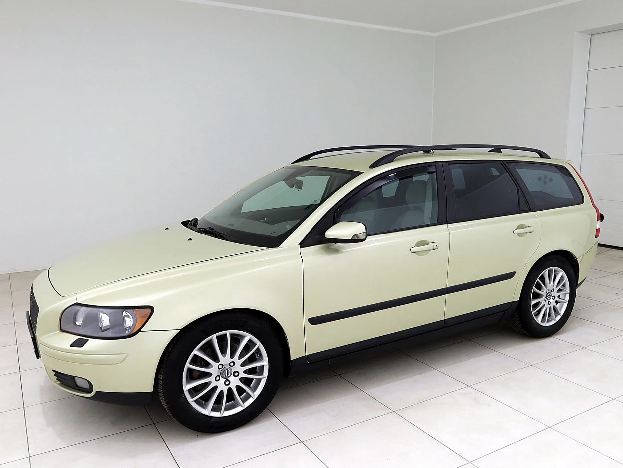 Volvo V50