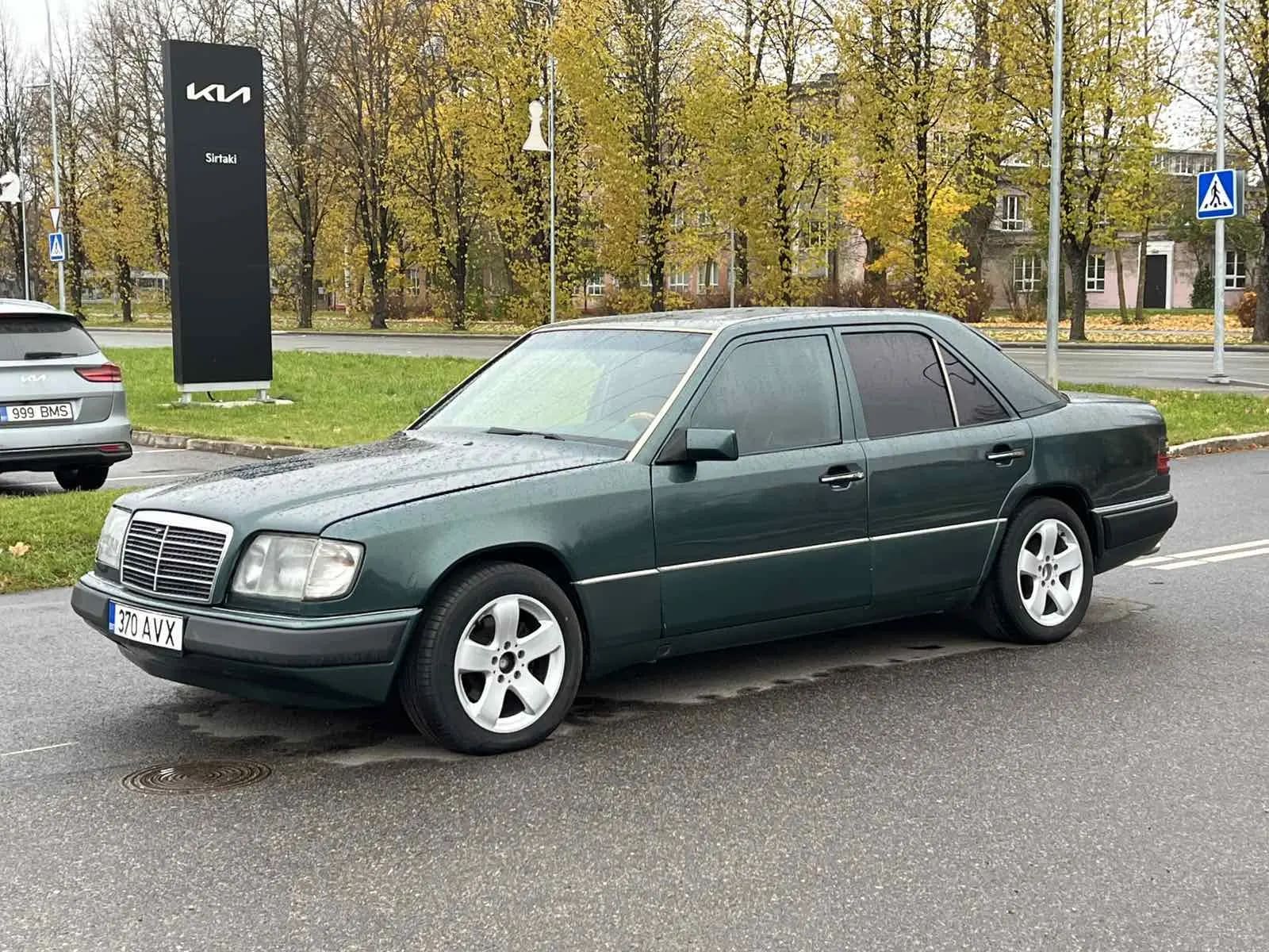 Mercedes-Benz 300