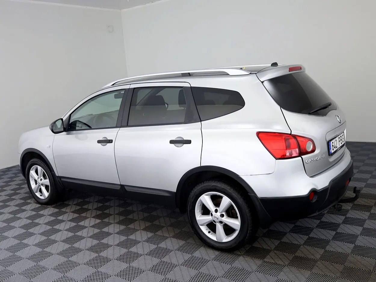 Nissan Qashqai+2