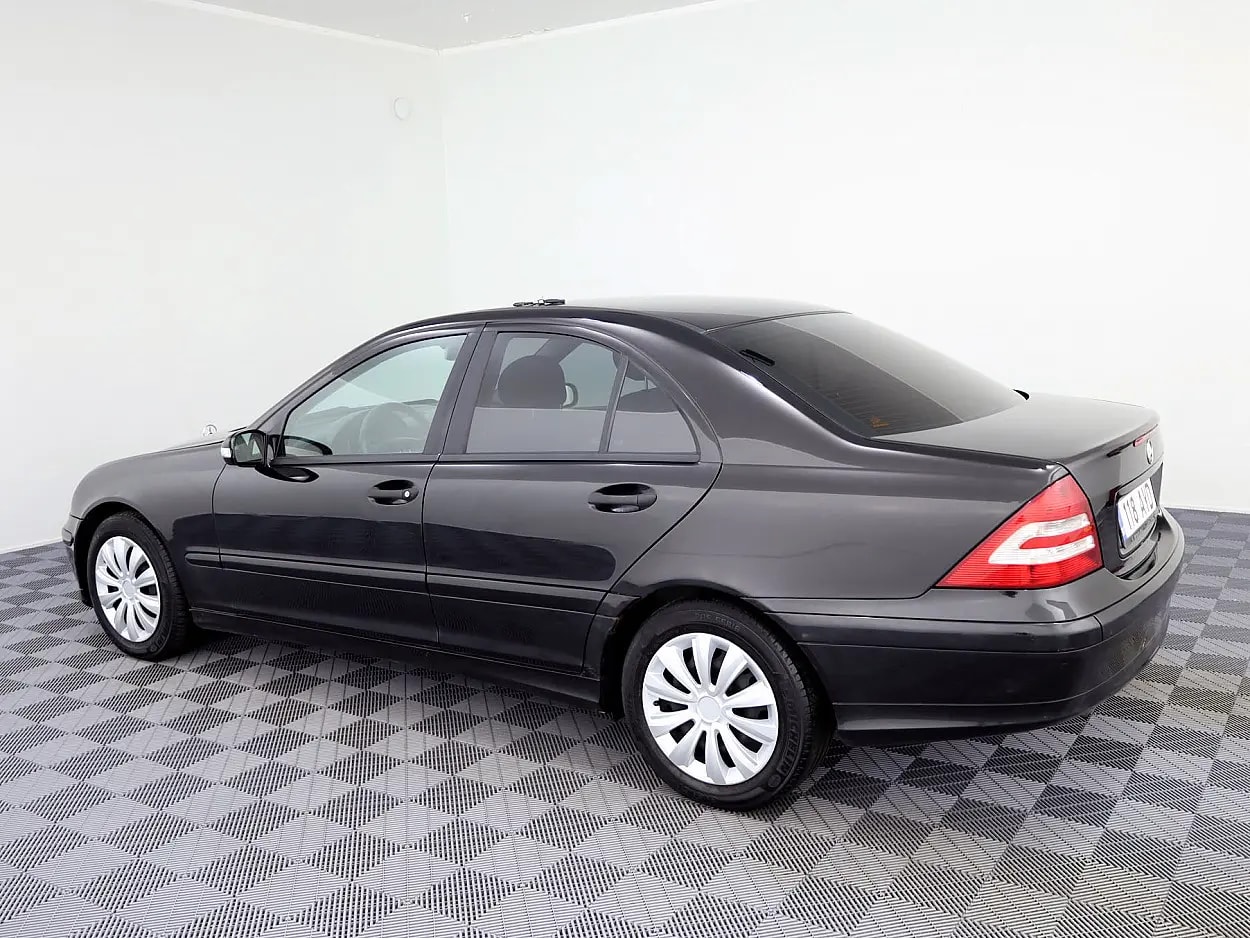 Mercedes-Benz C 200