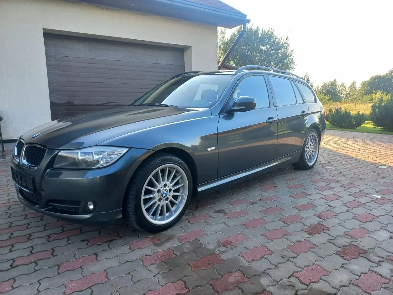 BMW 320