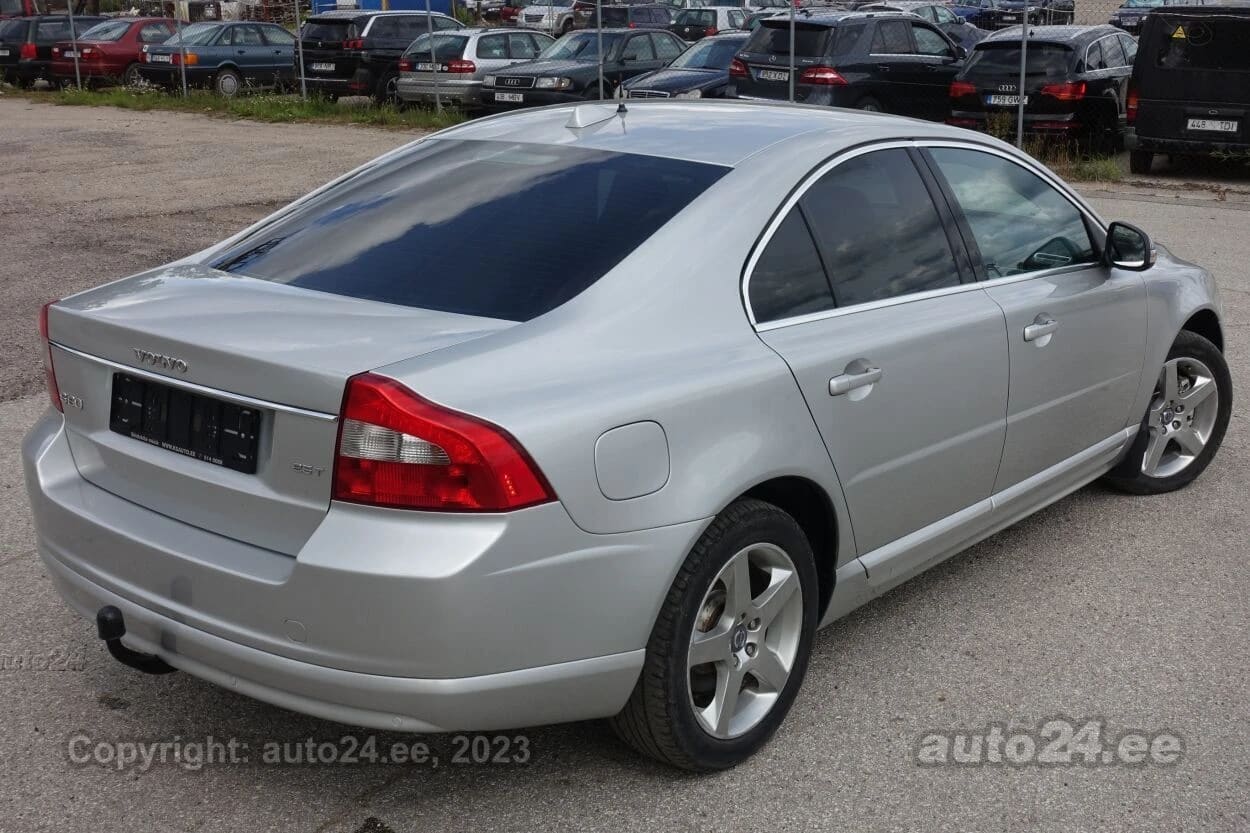 Volvo S80