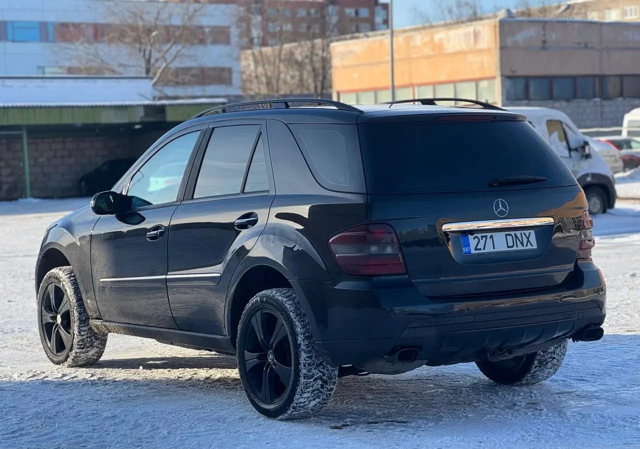 Mercedes-Benz ML 320