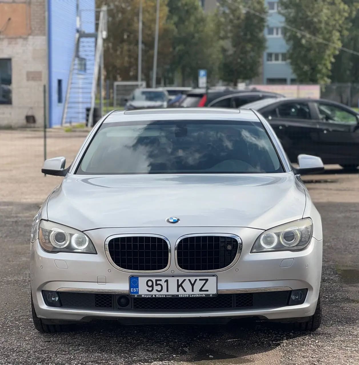 BMW 730