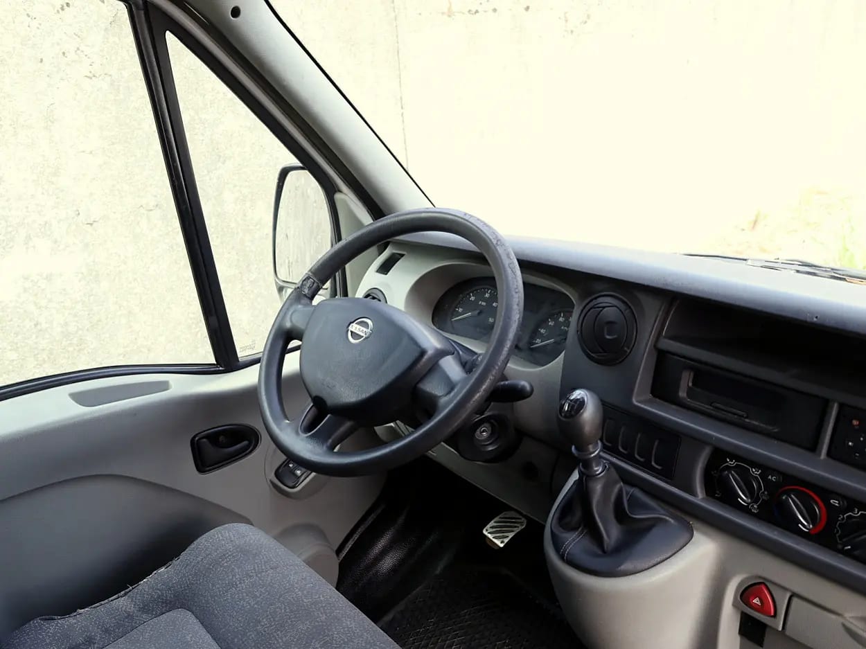 Nissan Interstar
