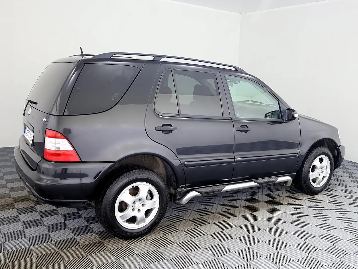 Mercedes-Benz ML 270