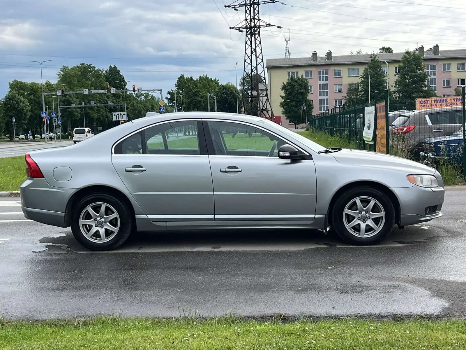 Volvo S80
