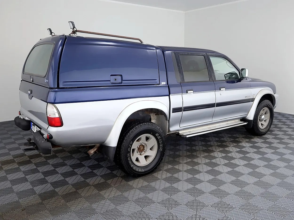 Mitsubishi L200