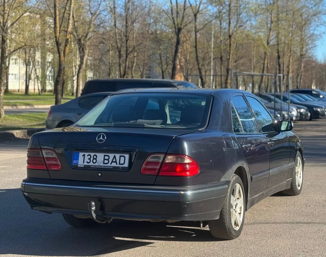 Mercedes-Benz E 320