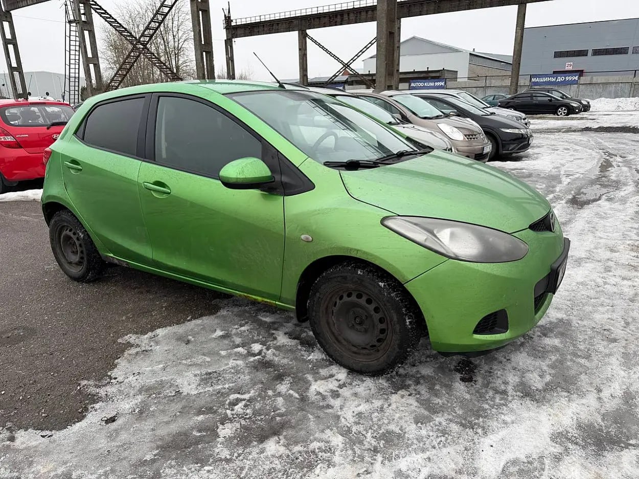 Mazda 2