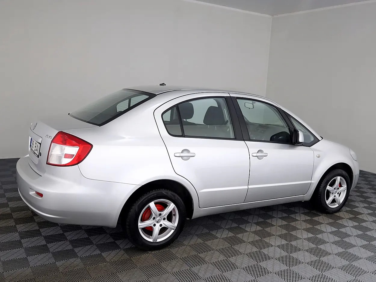 Suzuki SX4
