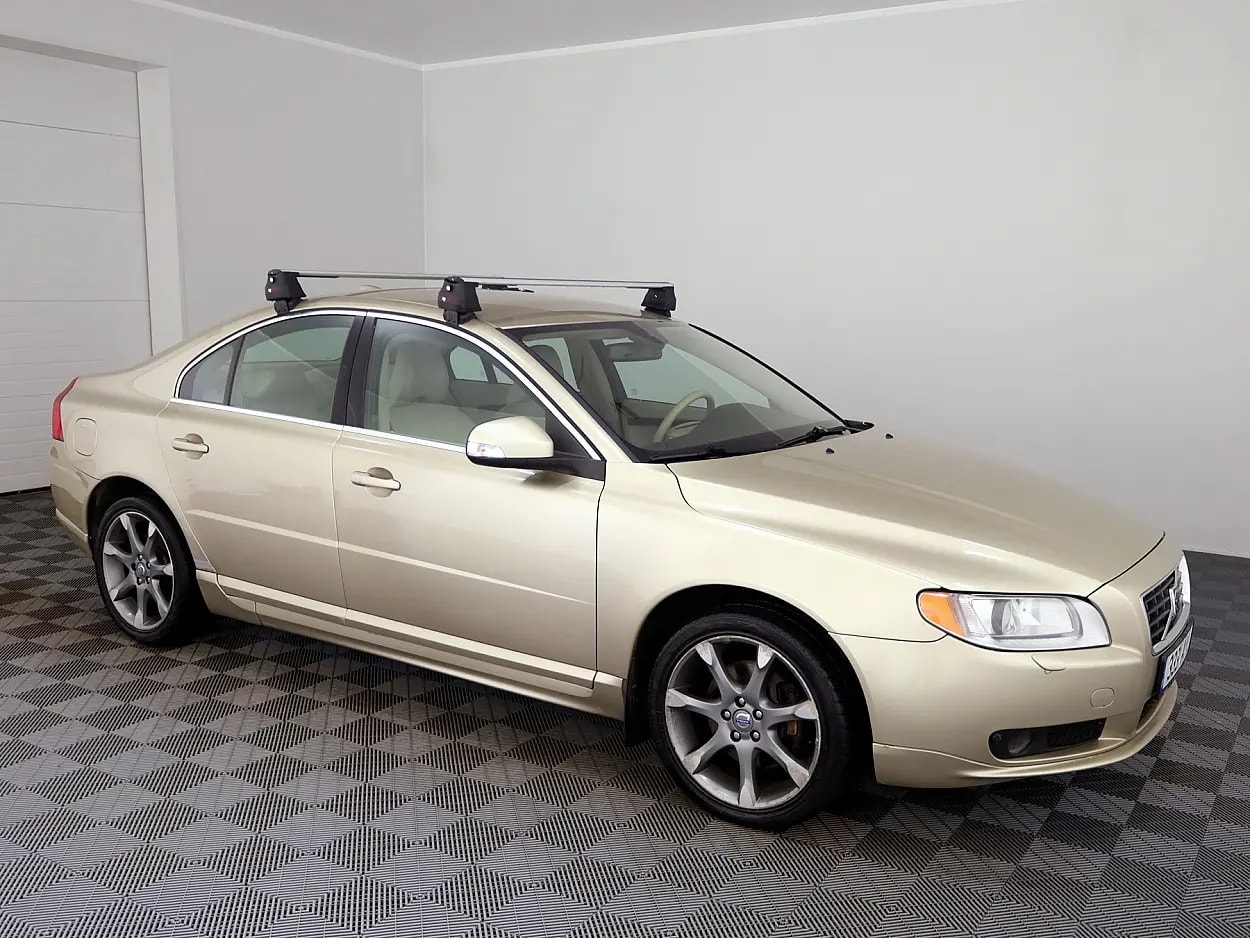 Volvo S80