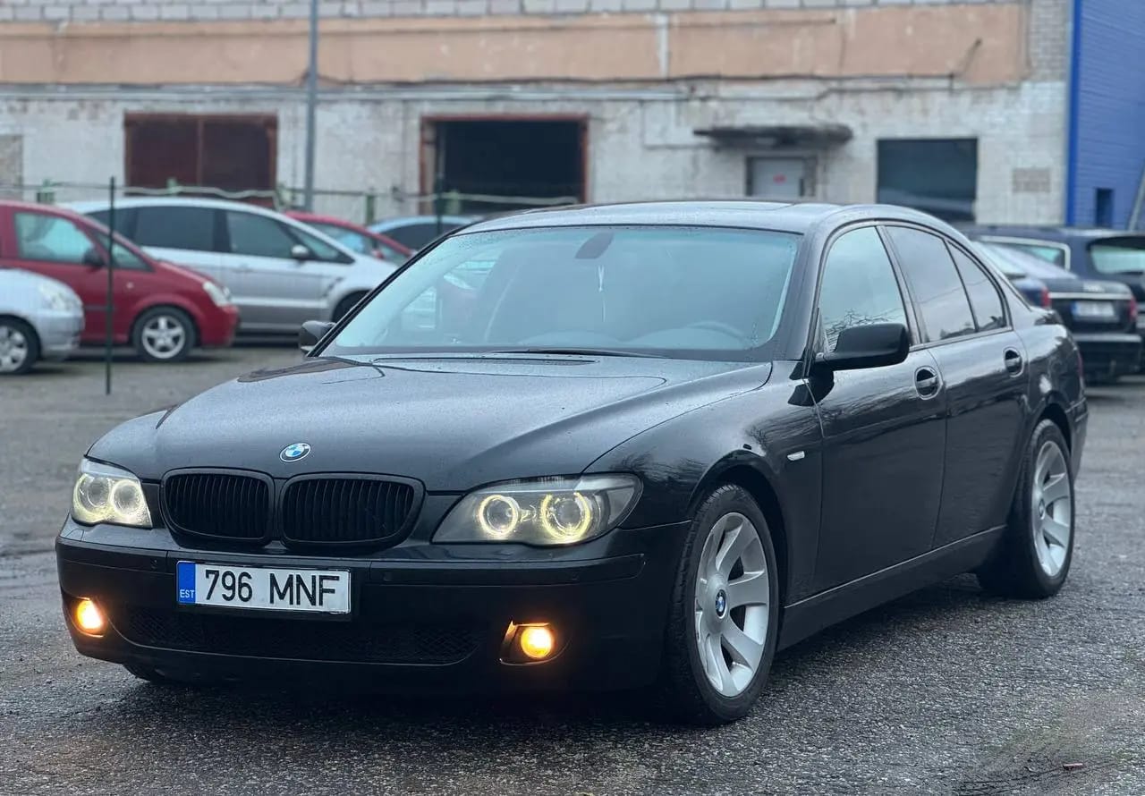 BMW 730