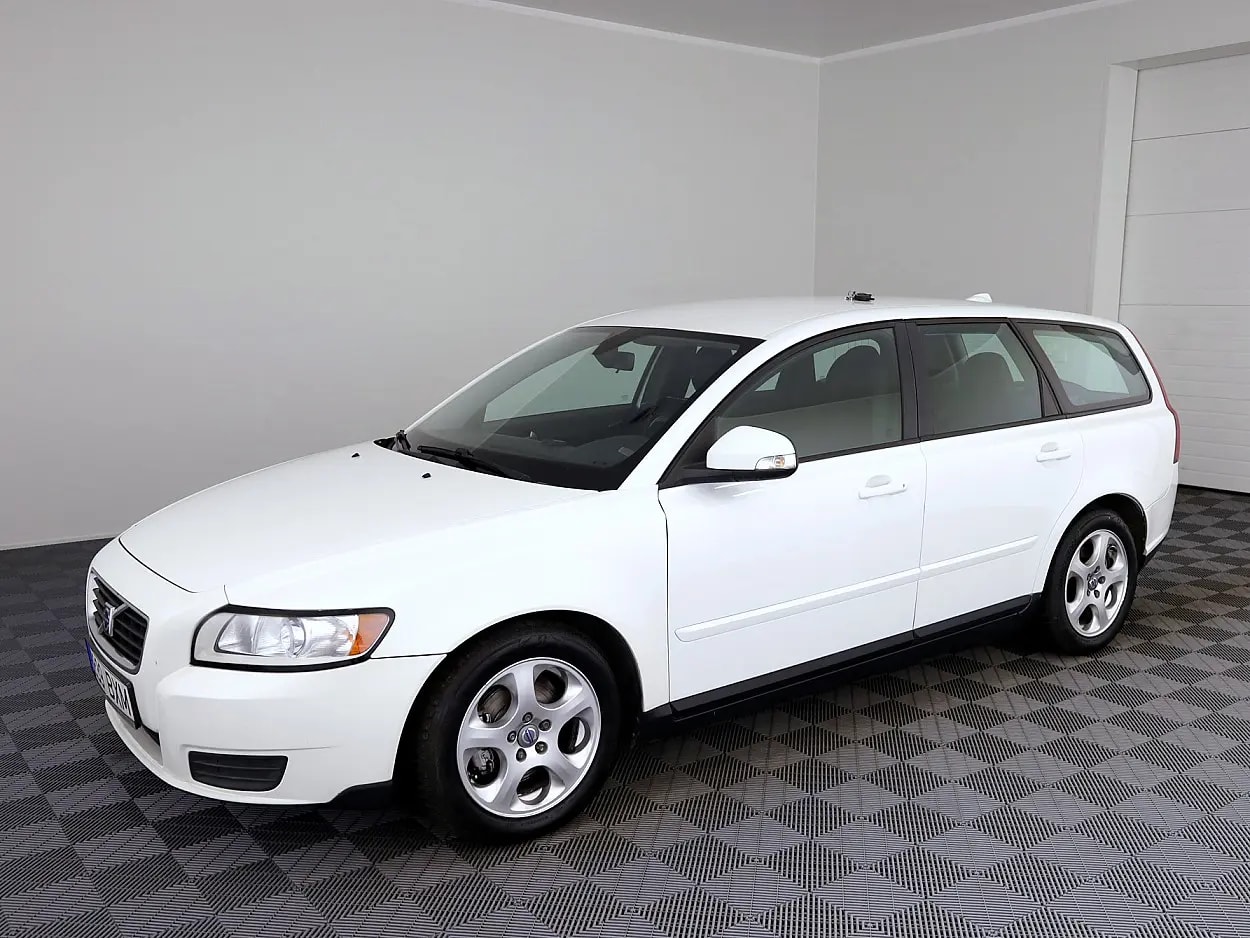 Volvo V50