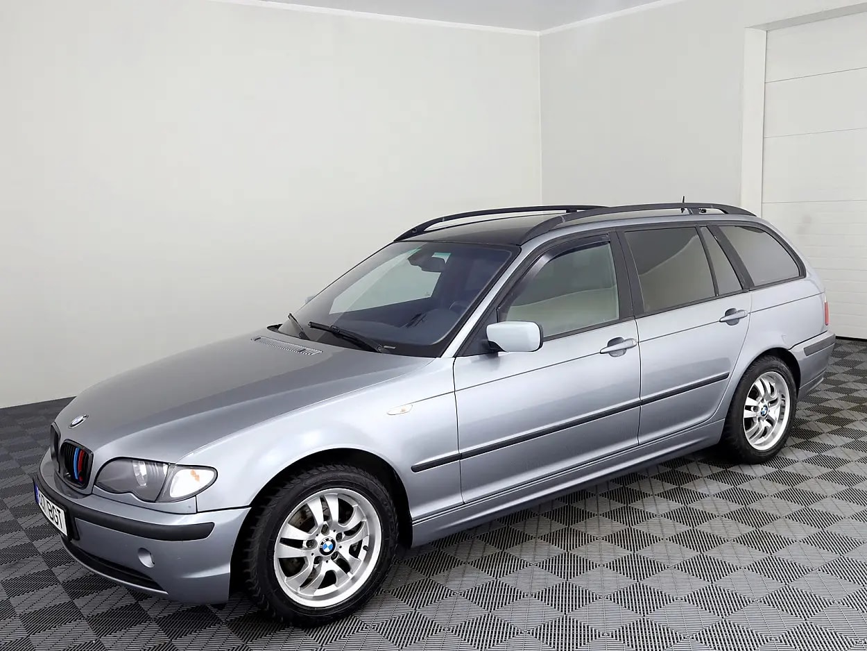 BMW 320
