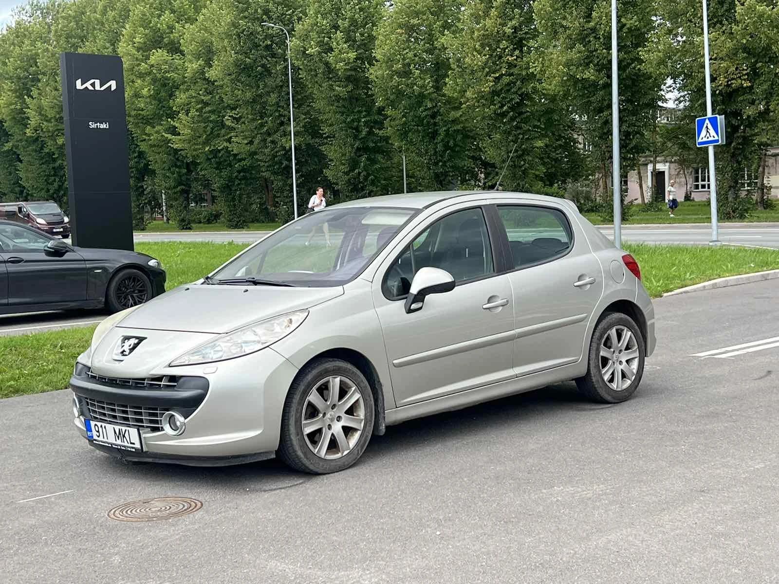 Peugeot 207