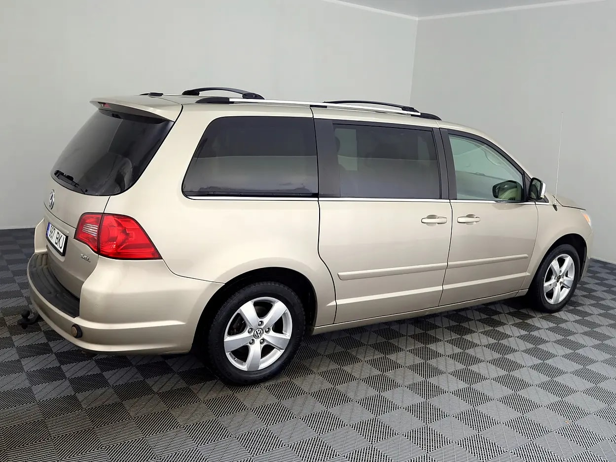 Volkswagen Routan