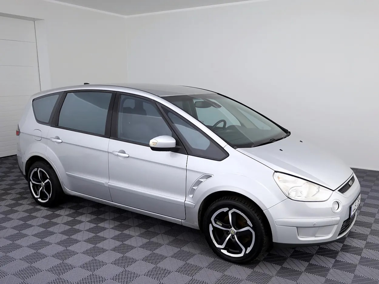 Ford S-Max